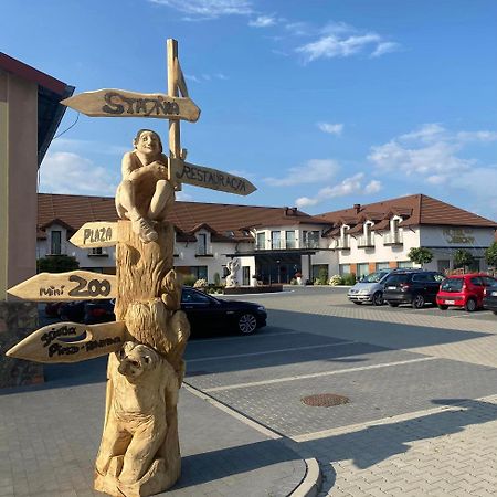 Hotel Sebory Пшасниш Екстериор снимка