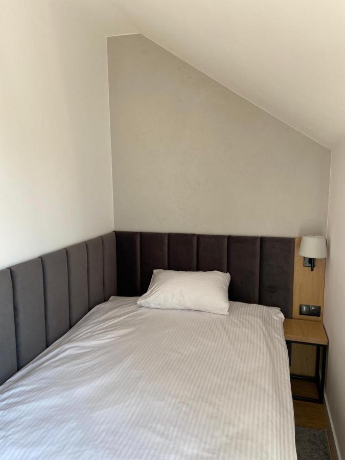 Hotel Sebory Пшасниш Екстериор снимка