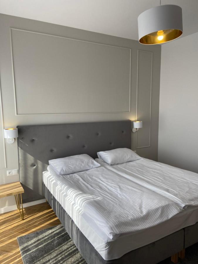 Hotel Sebory Пшасниш Екстериор снимка