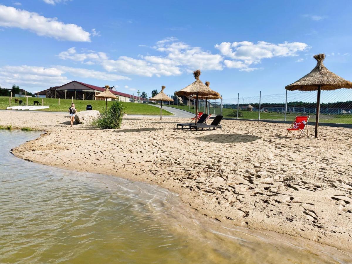 Hotel Sebory Пшасниш Екстериор снимка