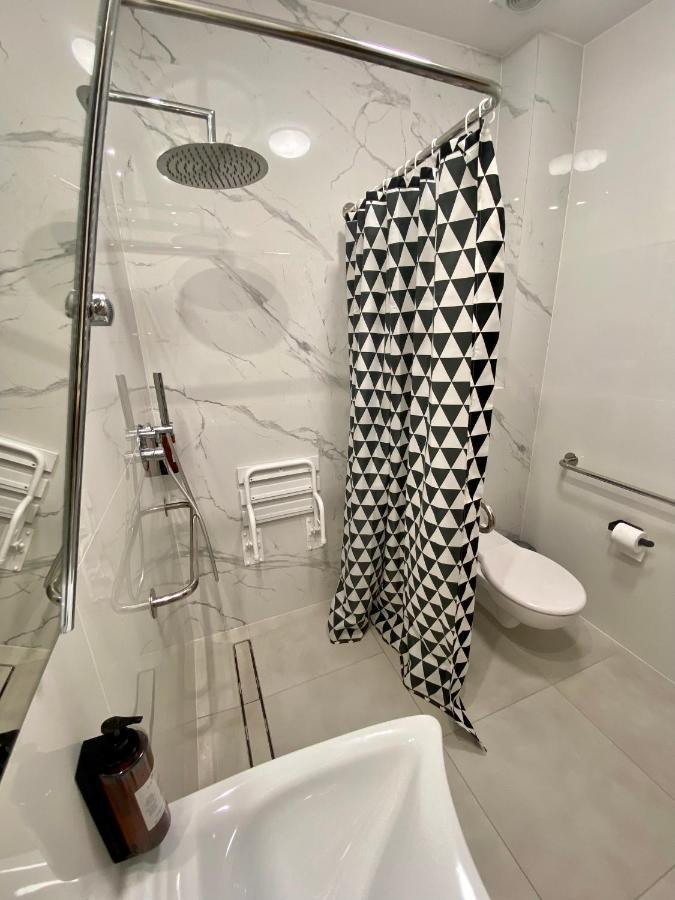 Hotel Sebory Пшасниш Екстериор снимка